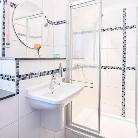 Portofino Отель Бонн